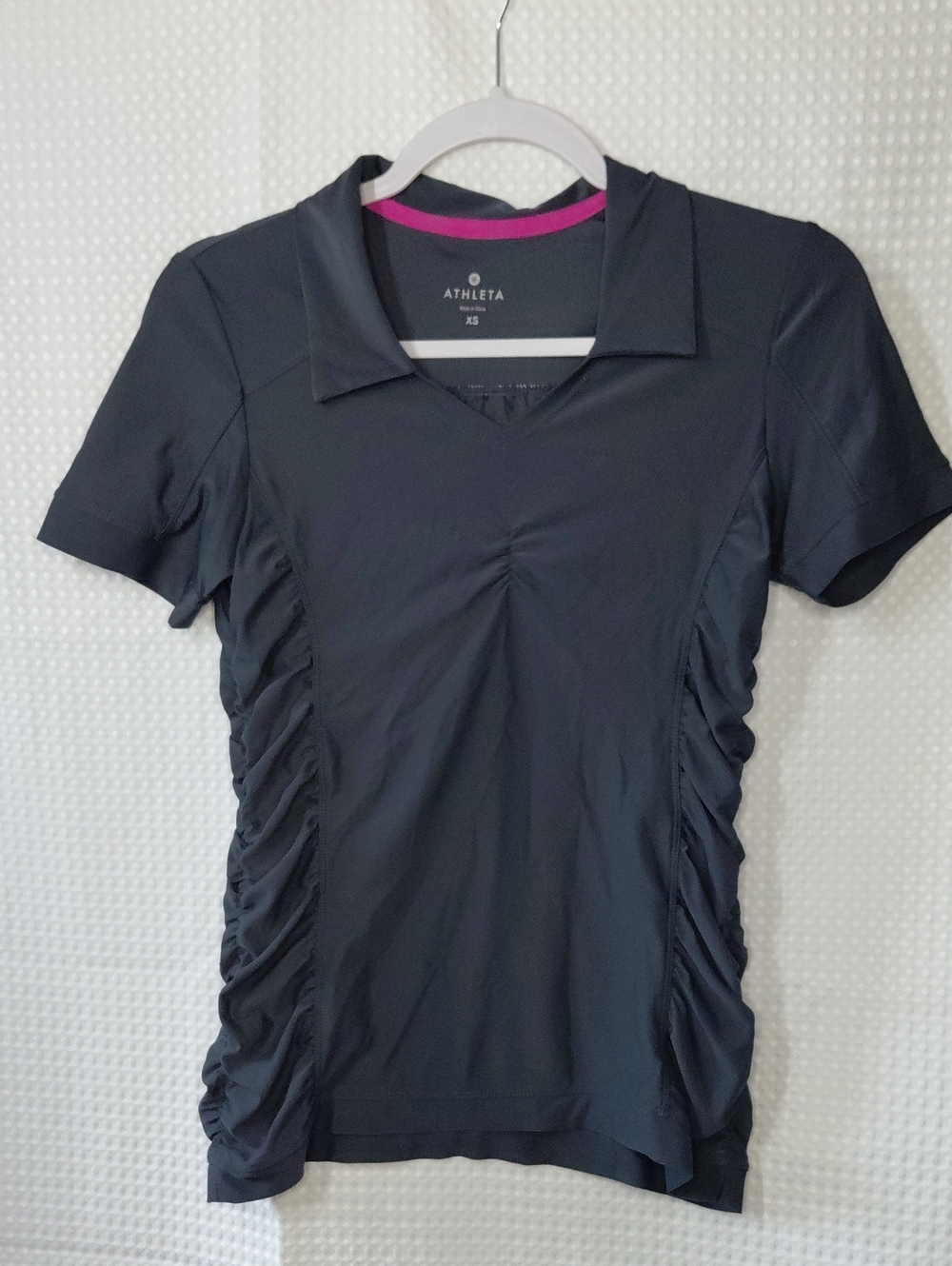 Athleta Women's Gray Short-Sleeve Ruched V-Neck Polo Top Sz XS